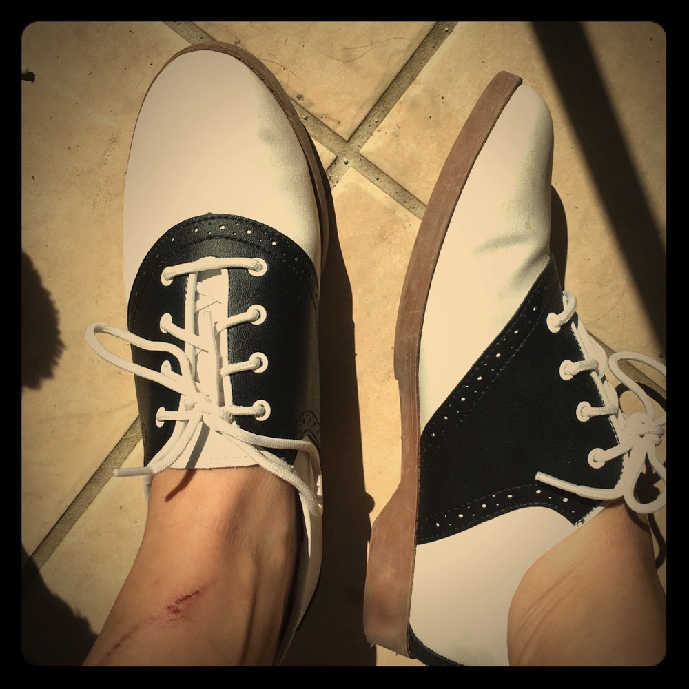Classic vintage 1950s saddle shoes